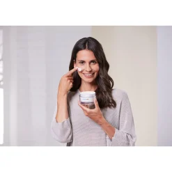 Die moderne Hausfrau Anti-Aging Luxus Creme 