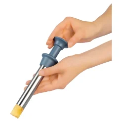 Die moderne Hausfrau Apfelentkerner