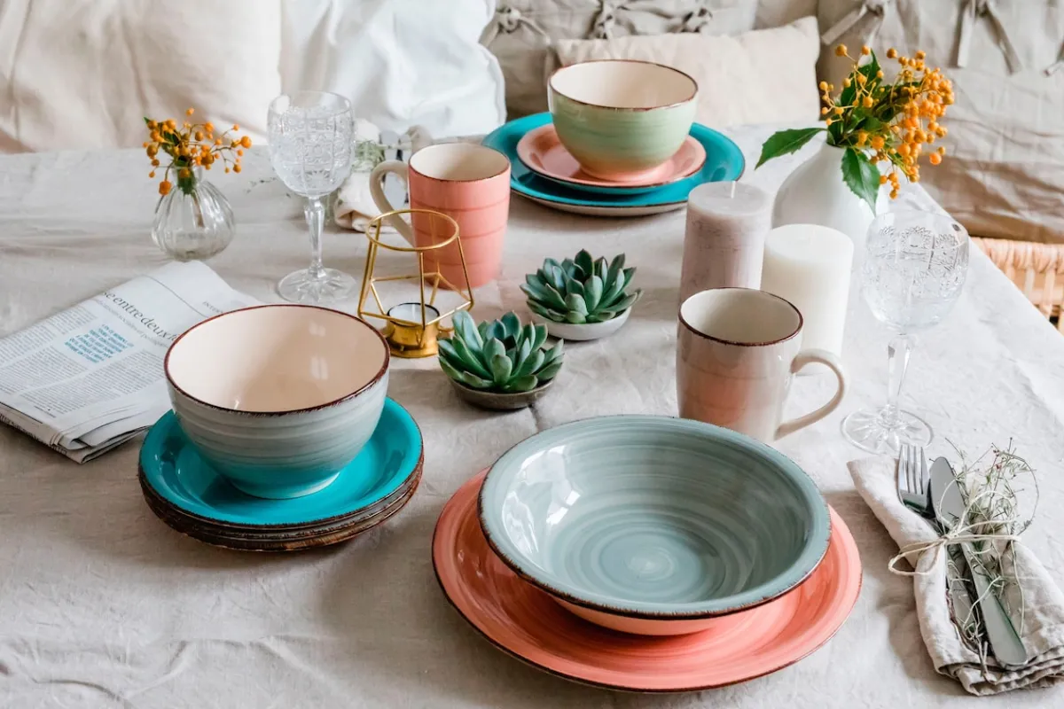 Die moderne Hausfrau Frühstücksgeschirr, Steingut Lumaca Laguna