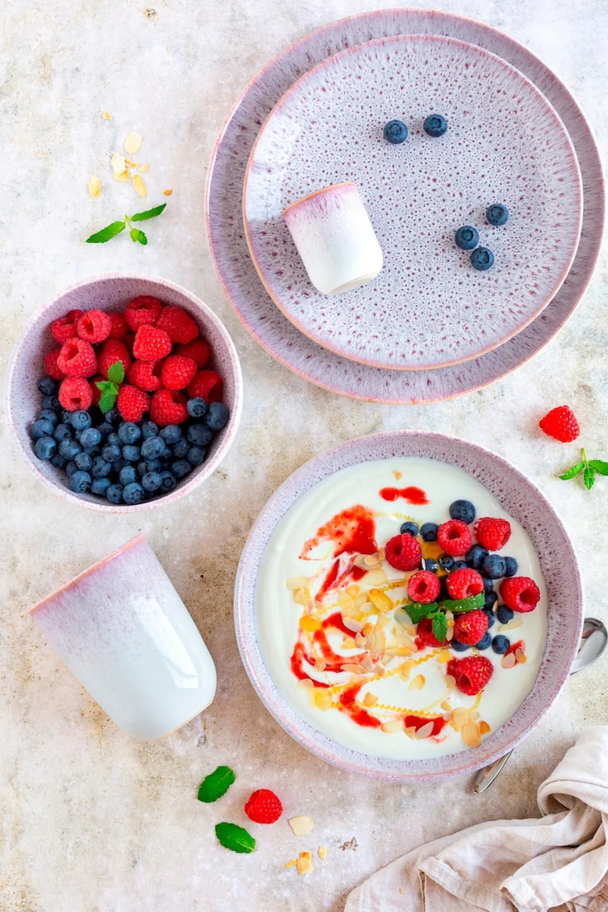 Die moderne Hausfrau Geschirr-Set, Steinzeug Alpenwiese Beere