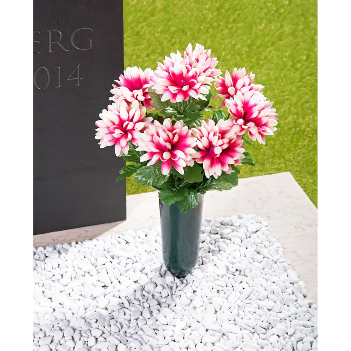 Die moderne Hausfrau Grabstrauß "Dahlien"