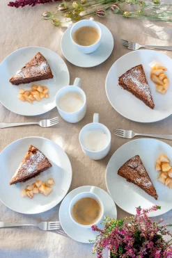 Die moderne Hausfrau Kaffeebecher, Porzellan Barca