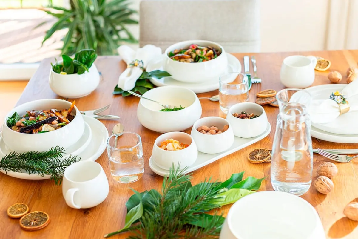 Die moderne Hausfrau Kaffeebecher Set, Porzellan Taya