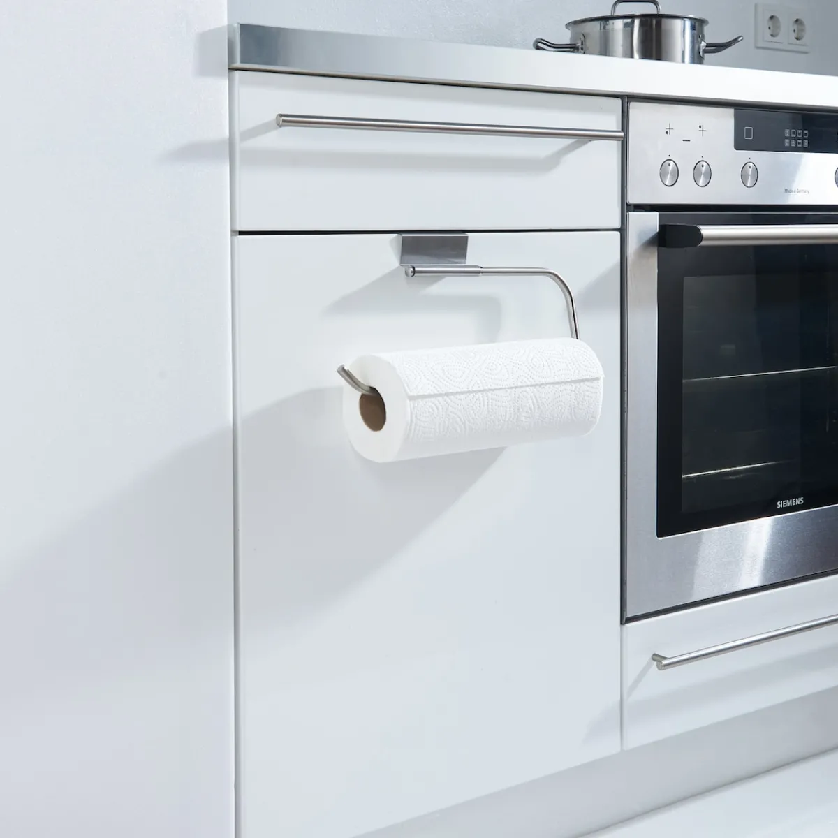 Die moderne Hausfrau Küchentuchhalter