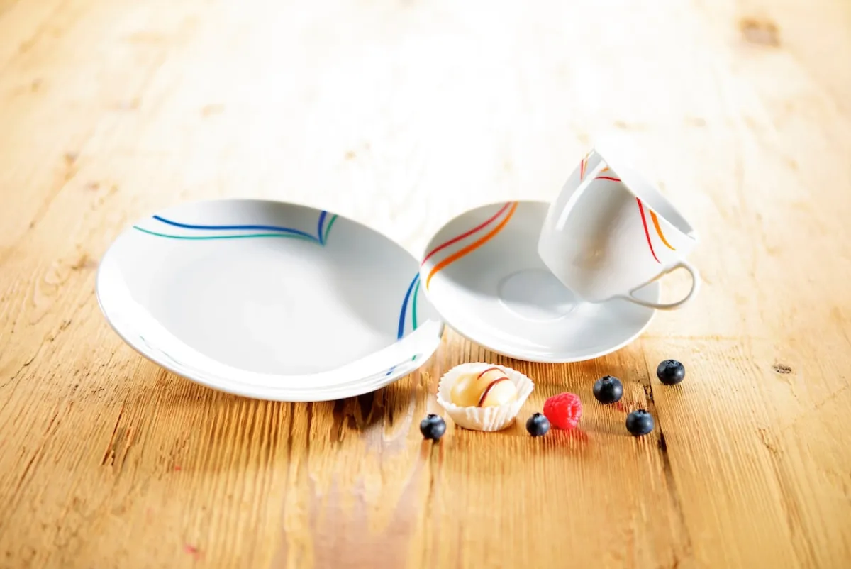 Die moderne Hausfrau Kombiservice, Porzellan CILIANA