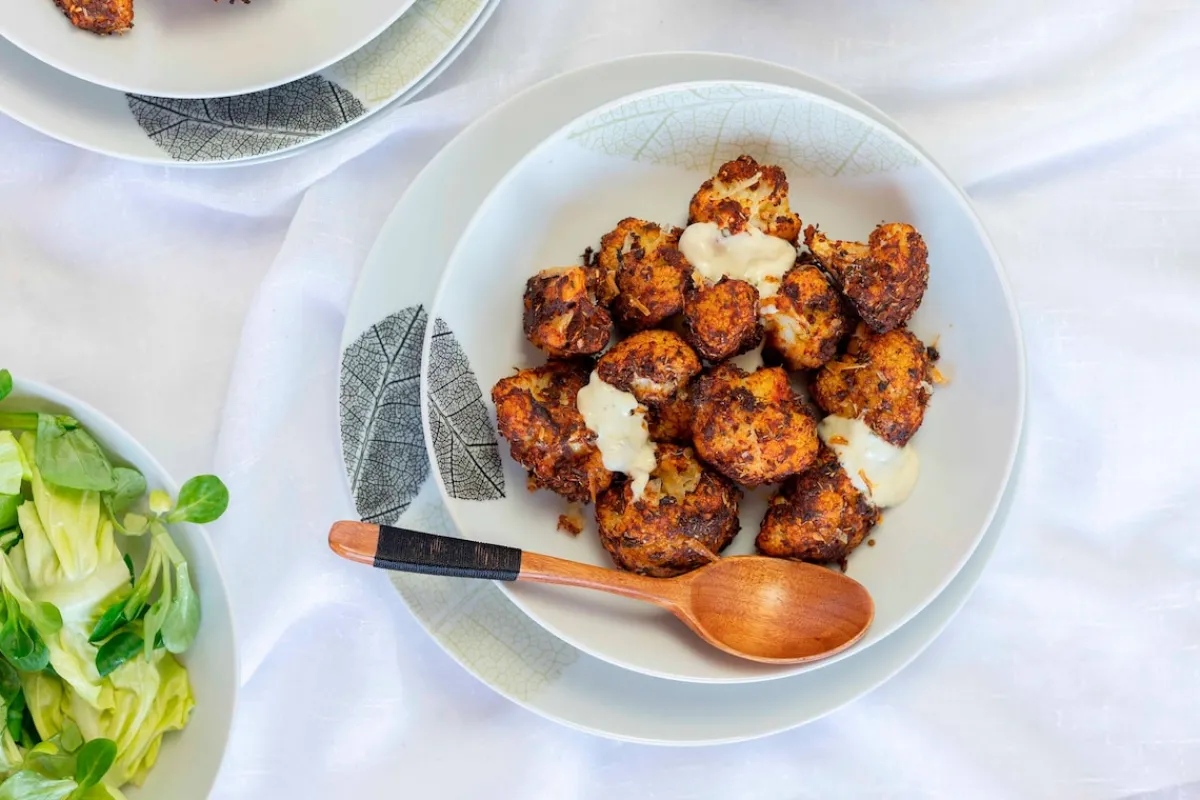 Die moderne Hausfrau Kombiservice, Porzellan Jona