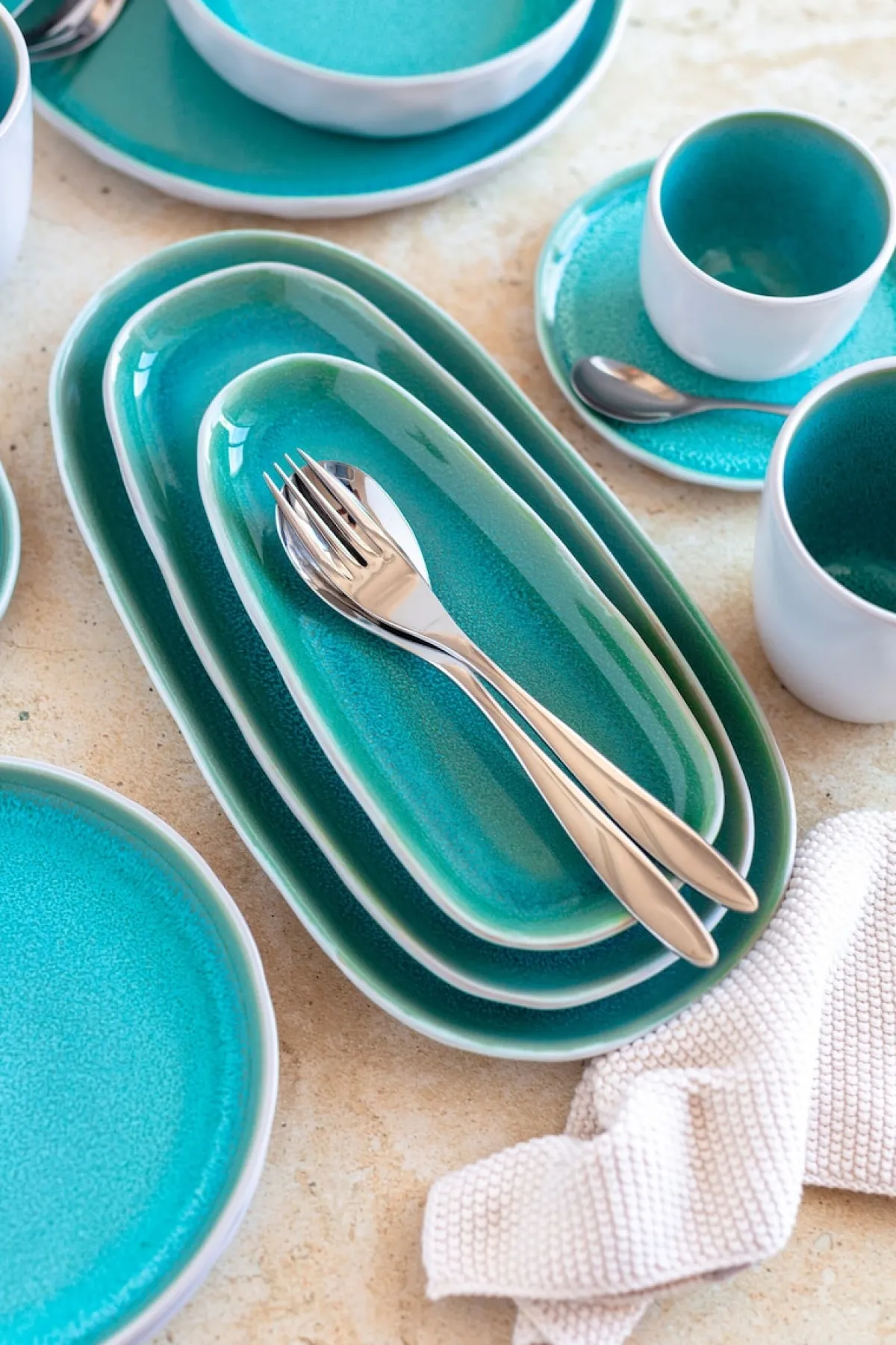 Die moderne Hausfrau Kombiservice, Steinzeug Elea Hellgrün