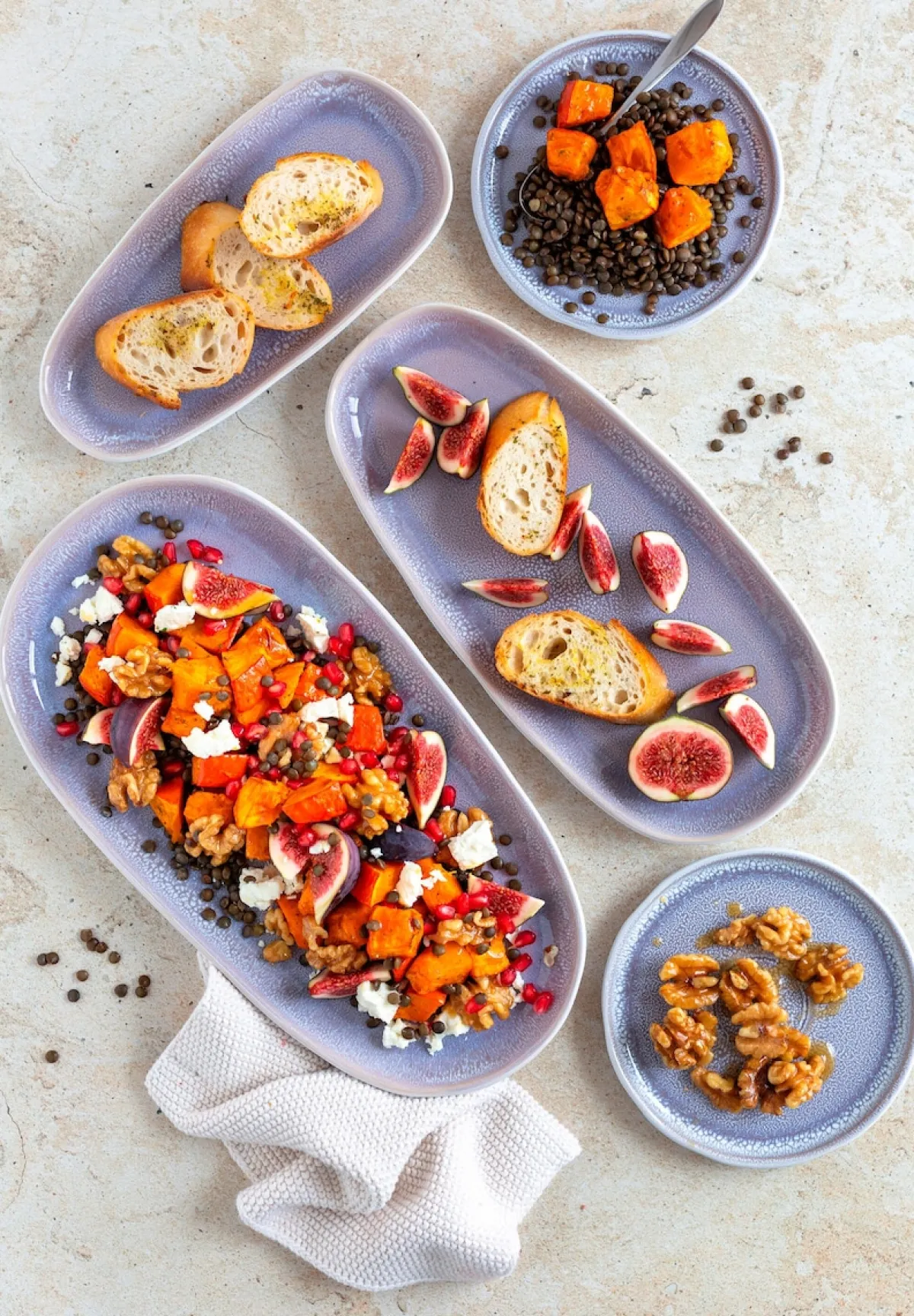 Die moderne Hausfrau Kombiservice, Steinzeug Elea Flieder