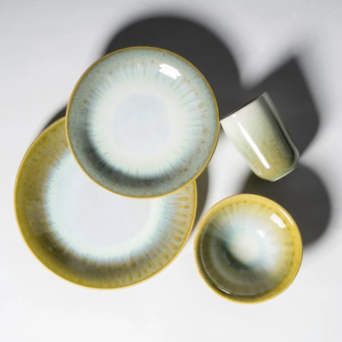 Die moderne Hausfrau Kombiservice, Steinzeug Flussufer blau, grün, weiß