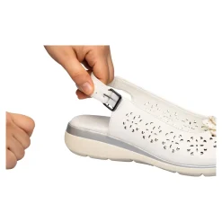 Damen Die moderne Hausfrau ﻿Komfort-Sandalette „Rose“ weiß