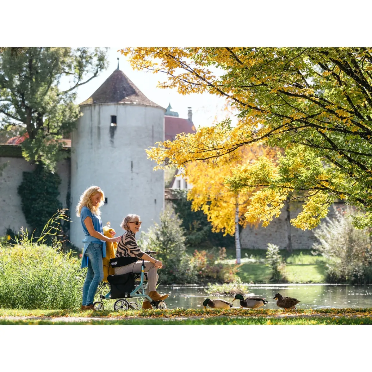 Die moderne Hausfrau Leichtgewichtrollator Nitro SL Spa-blau