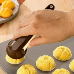 Die moderne Hausfrau Makronator groß