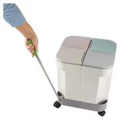 Die moderne Hausfrau Mülltrennsystem „4 in 1“