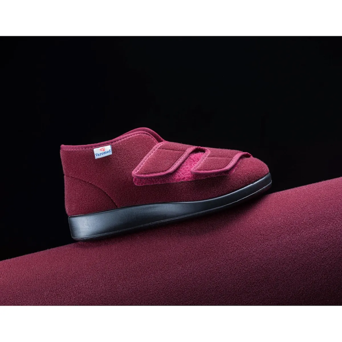 Damen Die moderne Hausfrau Verbandschuh Genua bordeaux