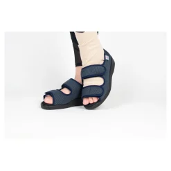 Damen Die moderne Hausfrau Verbandschuh Göteborg blau